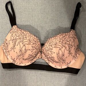 Victoria's Secret PushUp Bra in Pink|Black